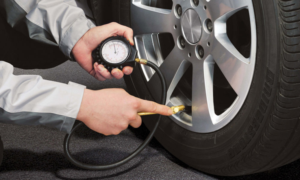 Checking Your Cars Tire Pressure