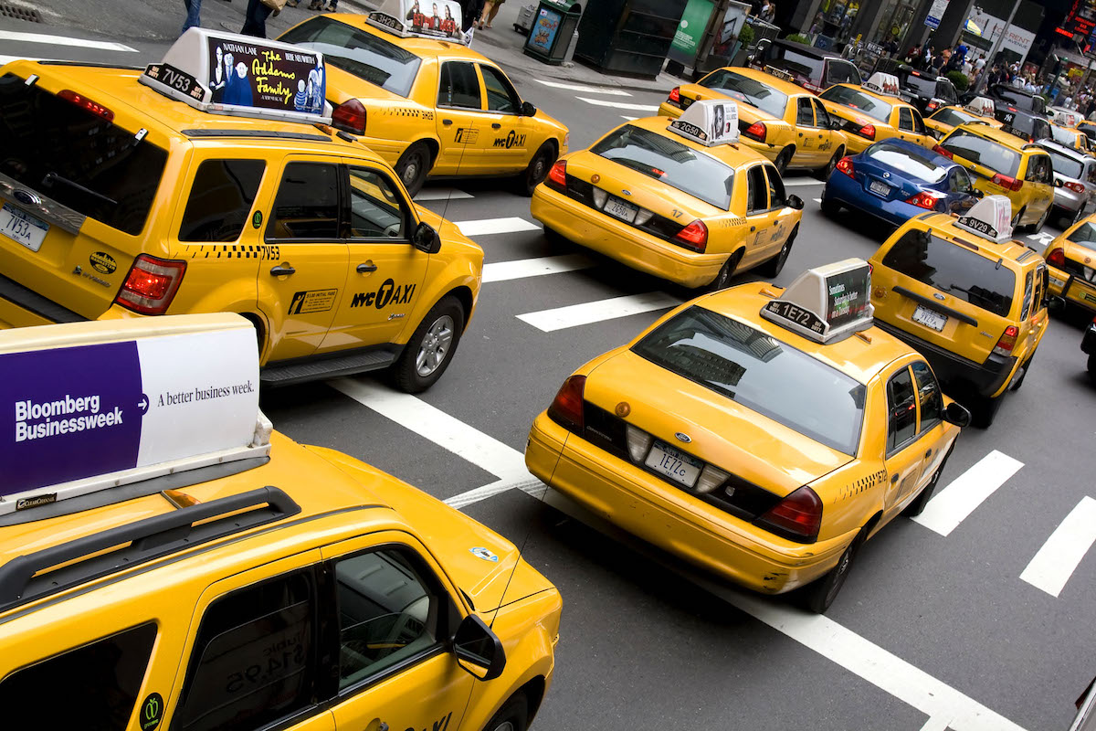 self-driving-taxi-header.jpg